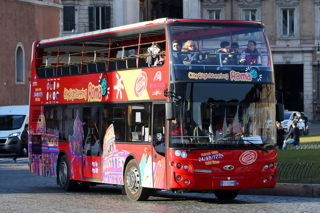 3 circuits à arrêts multiples en bus panoramique à Rome Destination Rome