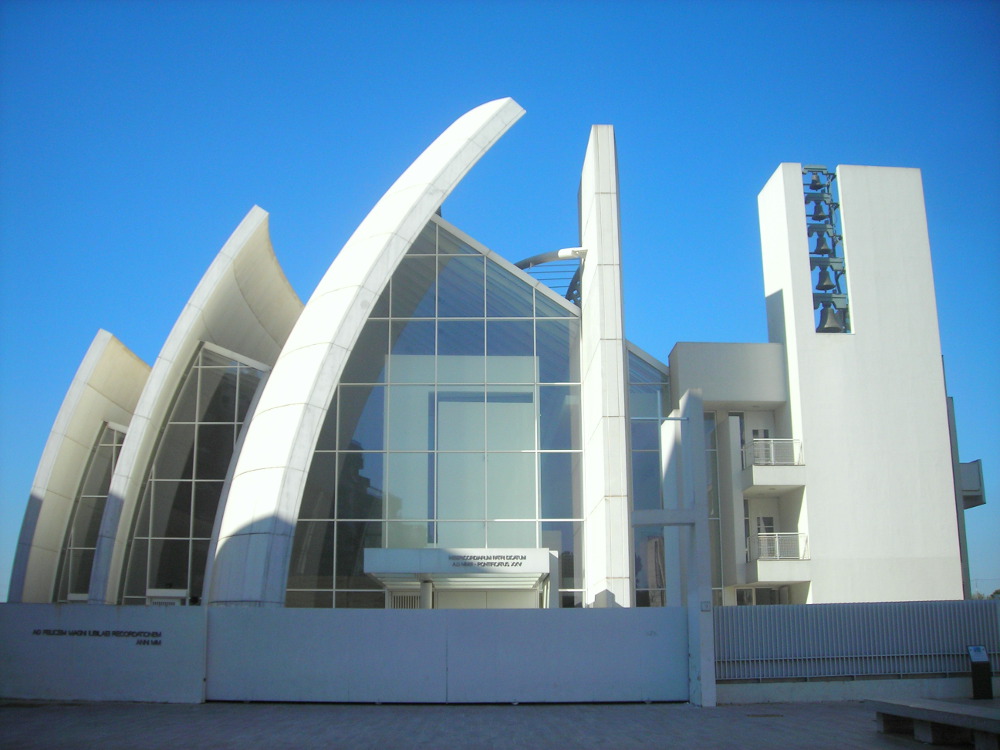 Église Dio Padre Misericordioso à Rome.