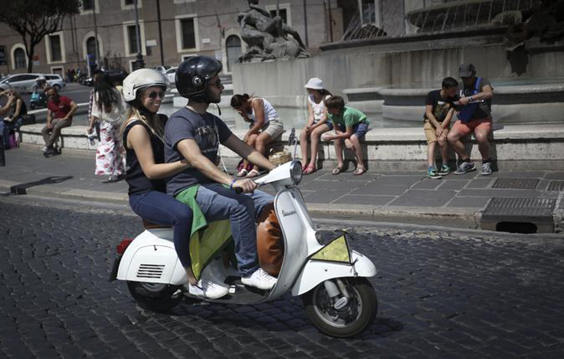 rome-vespa-promenade