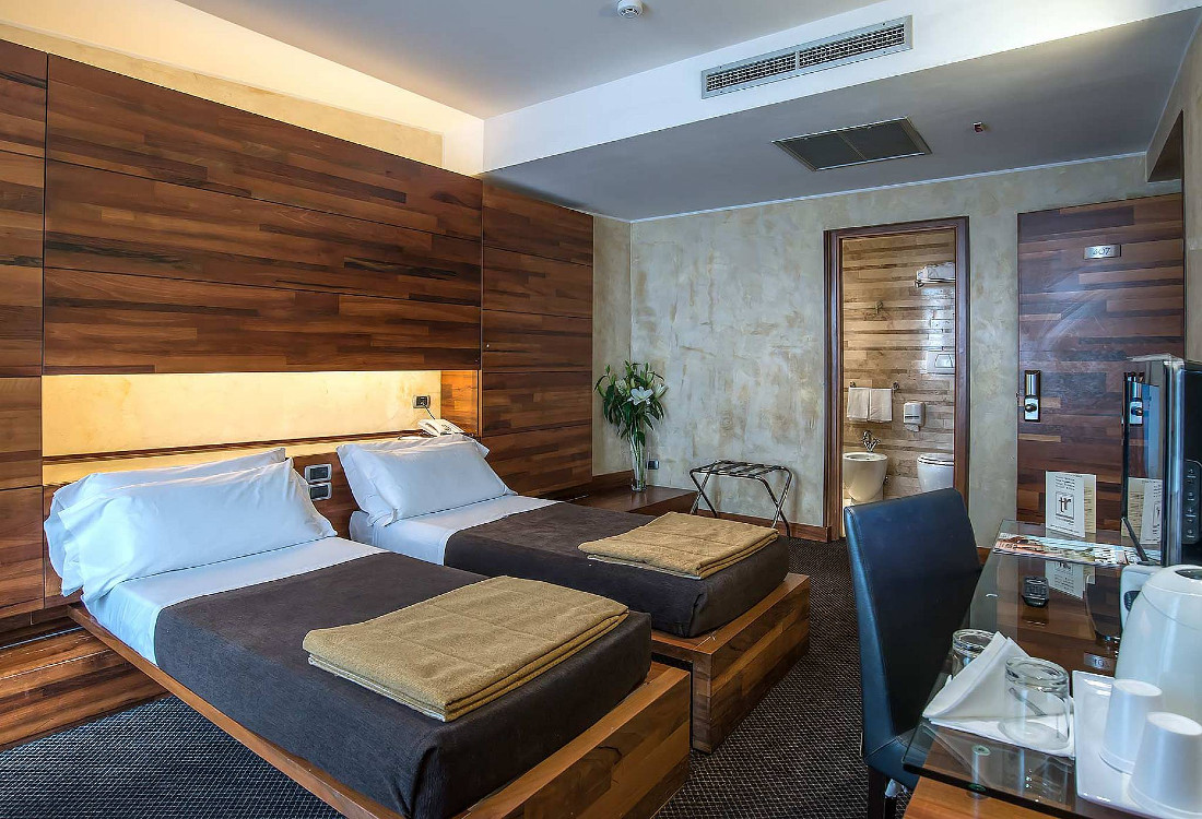 Tritone chambre sup rome