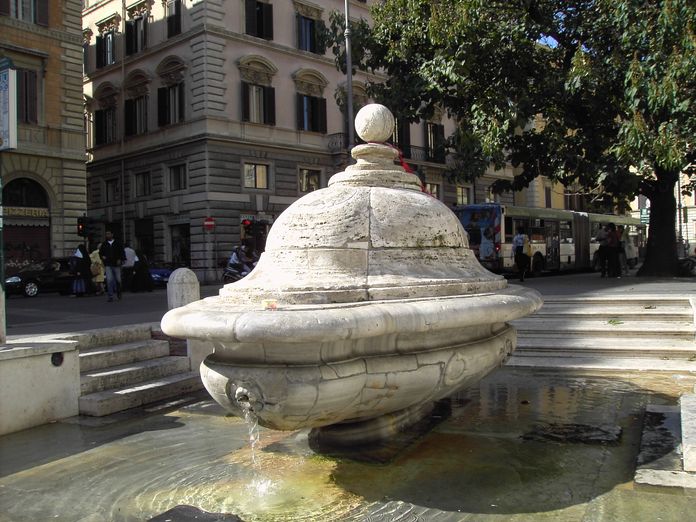 Fontaine originales Rome.